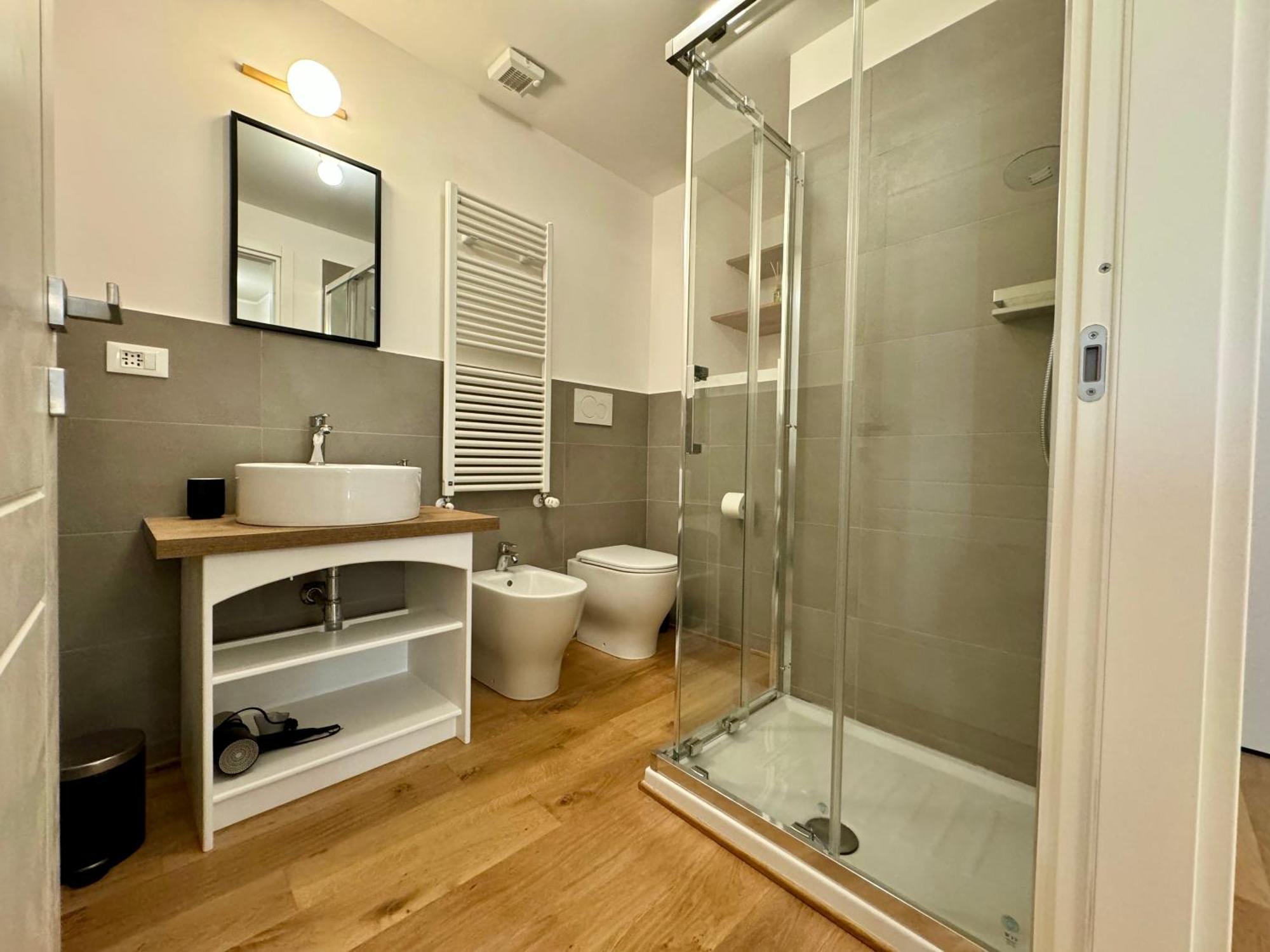 Lusso Dei Rolli Attico Pellicceria Con Terrazzo *