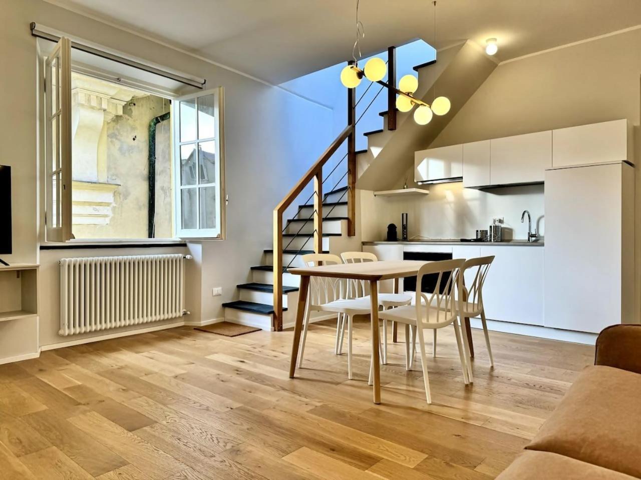 Lusso Dei Rolli Attico Pellicceria Con Terrazzo